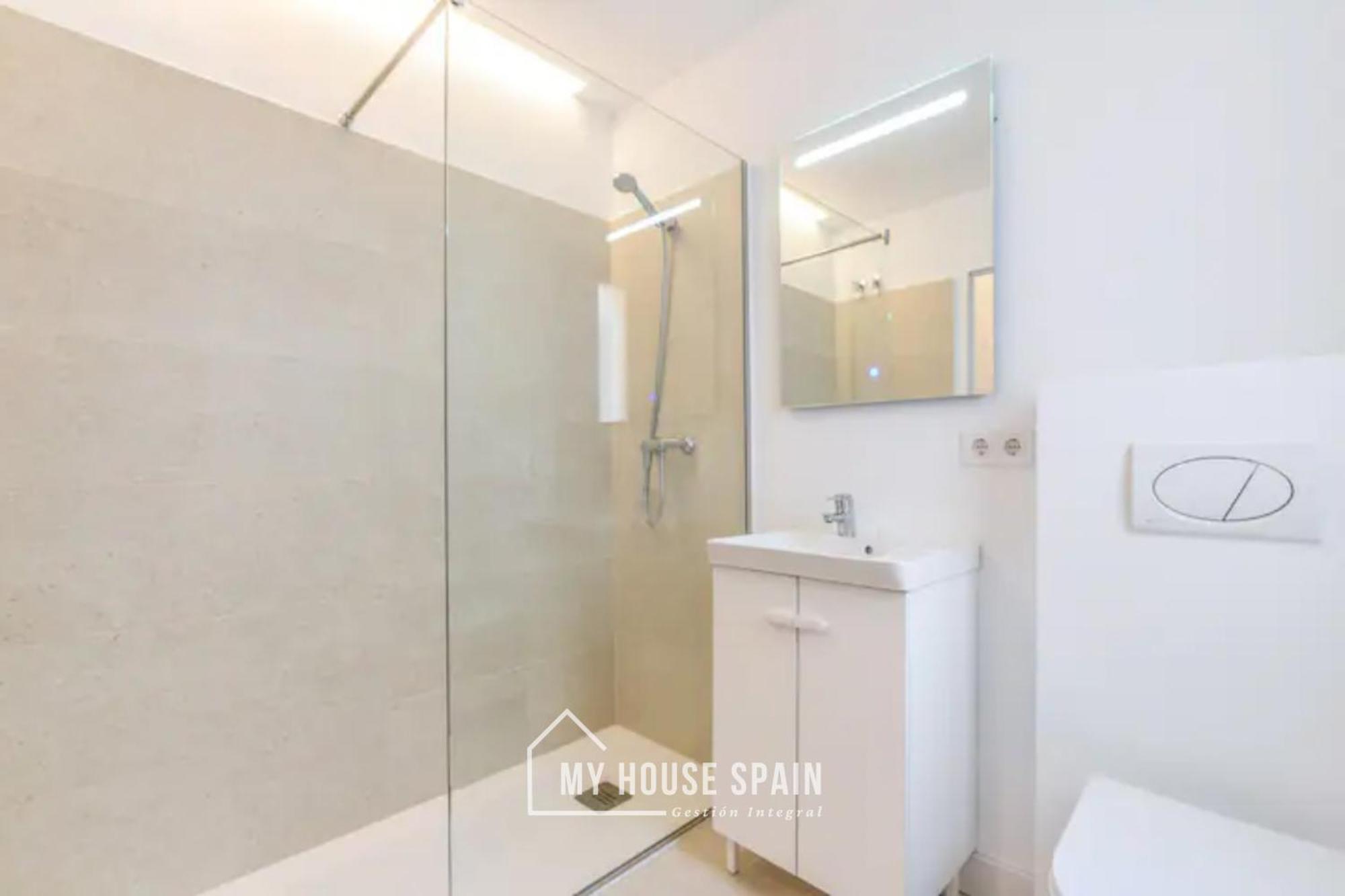 Myhousespain - Moderno Piso En Embajadores Appartamento